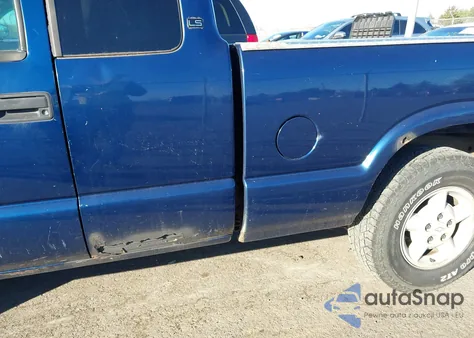 2003 Chevrolet S-10 Ls z USA, uszkodzony, nr VIN 1GCDT19X738152927